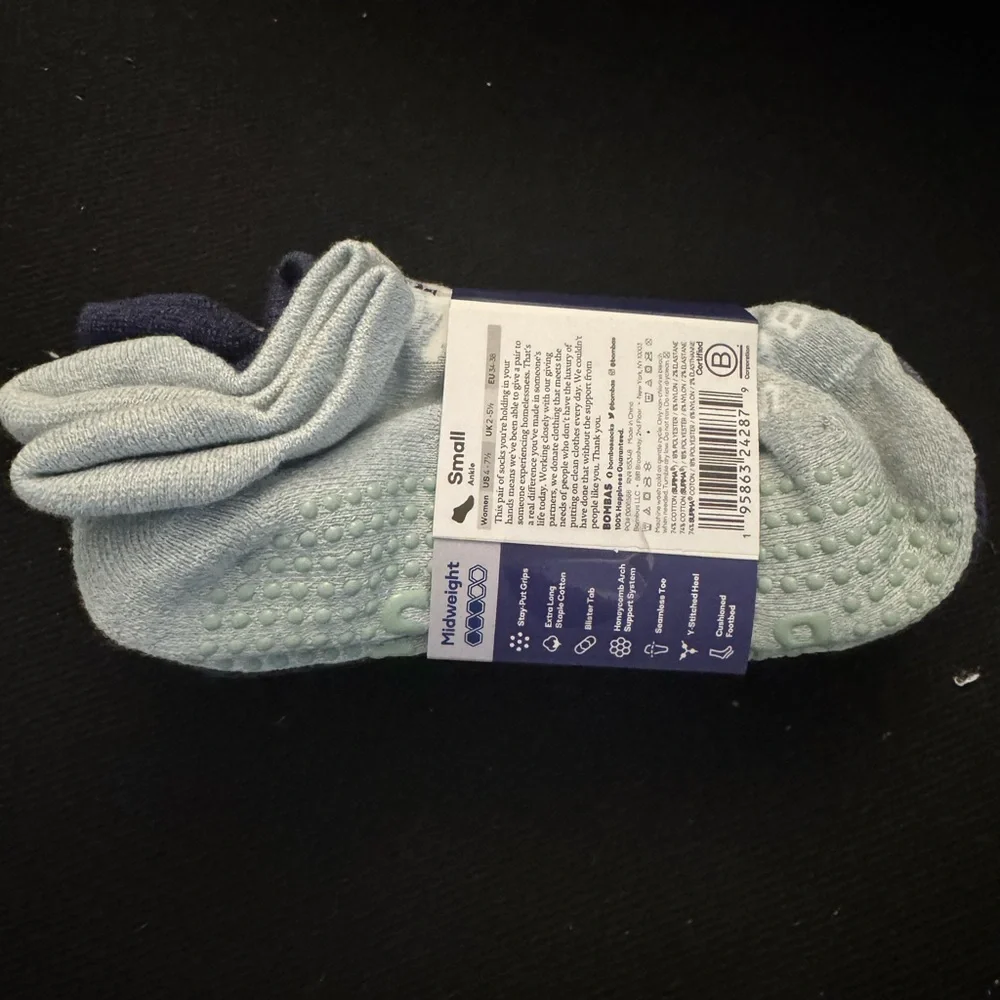 Bombas Women’s Gripper Ankle Socks- 4 pack - Picture 2 of 4